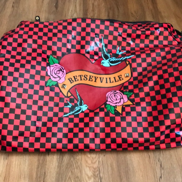 Betsey Johnson Handbags - NWOT Betseyville betsey Johnson weekender